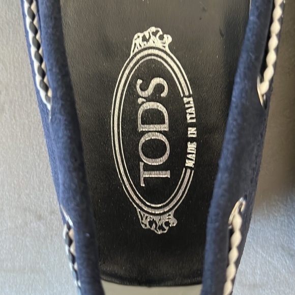 Navy Blue Tod’s loafers - Brand new without tags - Picture 2 of 9